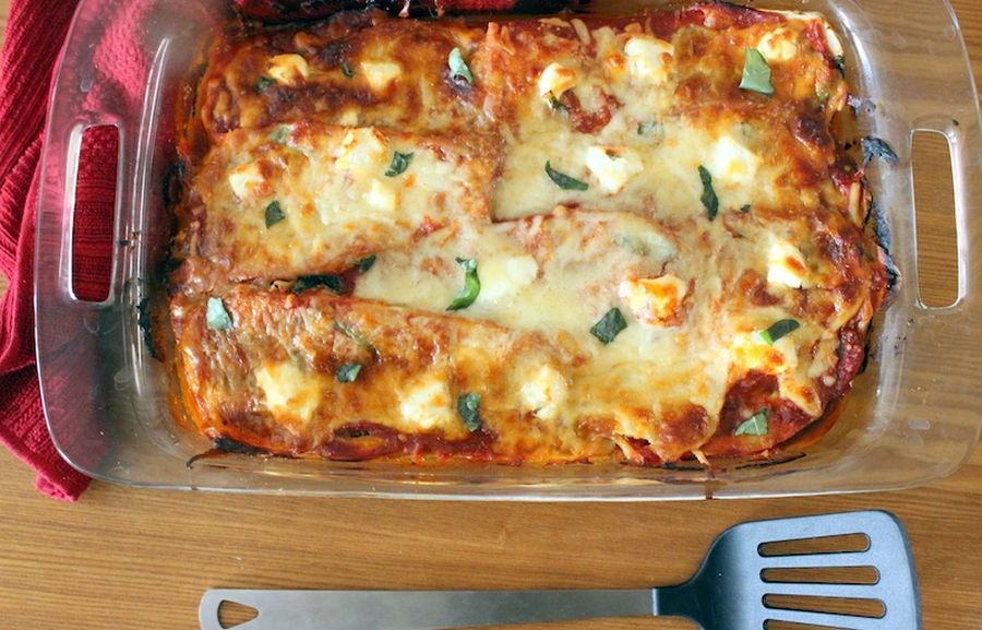 Lasagna cu vinete şi mozzarella – rețetă săracă în calorii şi foarte săţioasă