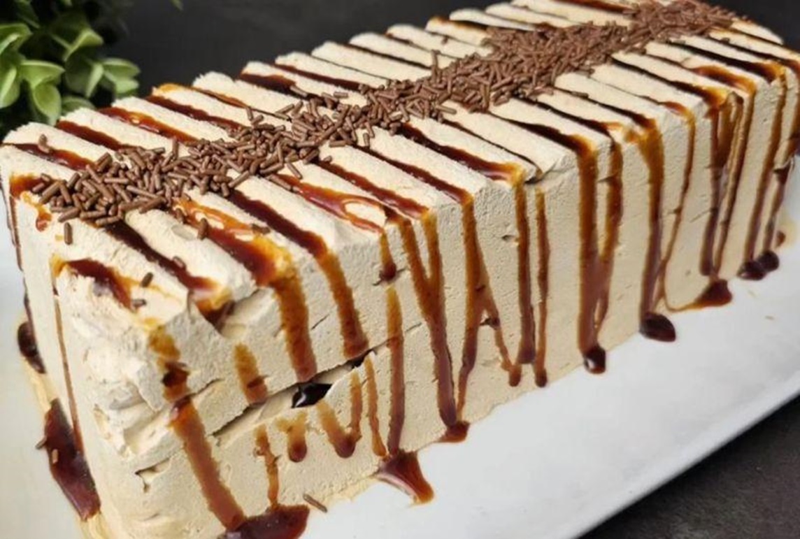 Un desert delicat „Pafre”. Incredibil de fraged, parcă se topește în gură și foarte gustos! Se prepară simplu, din doar patru produse ieftine