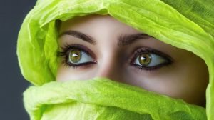 ” Ochii verzi niciodata sa nu-i crezi! ” Secretul ochilor verzi