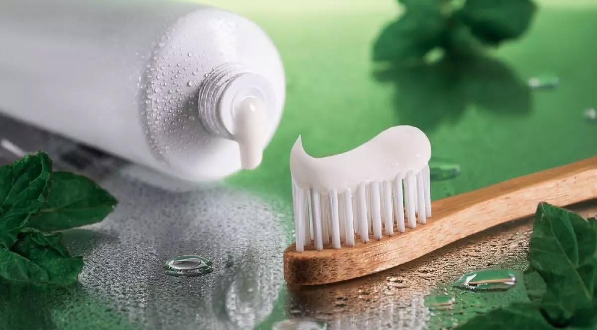 Efectele uimitoare ale pastei de dinti! Utilizari pe care nu le stiai