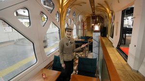 Un român într-un tren în Japonia a rămas fără cuvinte, a înlemnit când a văzut ce face: ,,Controloarea a îngenuncheat în fața mea și…” Ce s-a întâmplat cu bărbatul