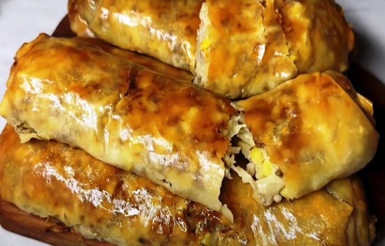 Plăcintele crocante cu carne. Recunoașterea generală a acestui fel de mâncare se datorează accesibilității sale în preparare