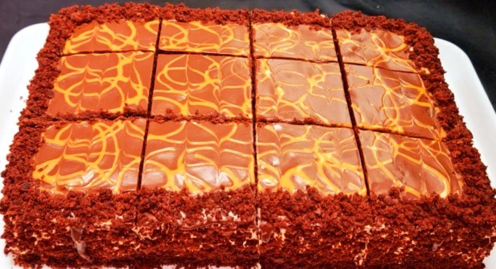 Tort delicios  cu un gust de neuitat. Iubitorii de dulciuri îl vor aprecia. Cel mai rapid tort