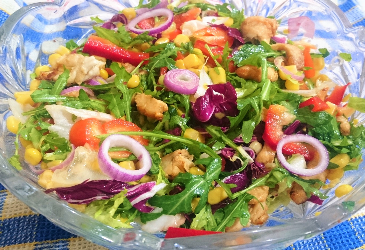 Iată 5 rețete de salate sănătoase și dietetice, eficiente in curele de slabire