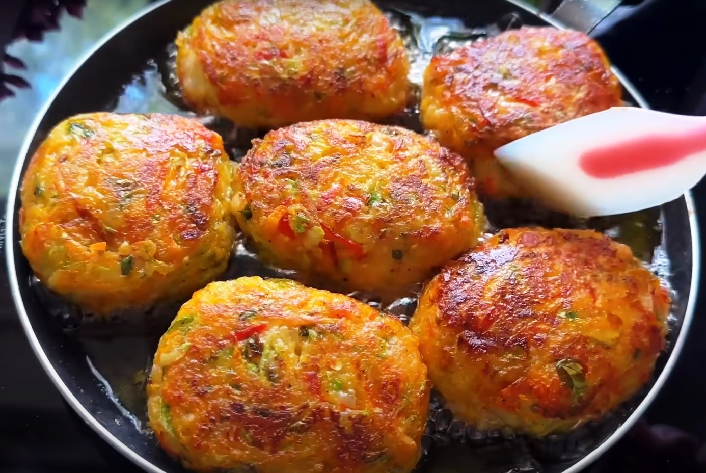 Iau dovlecei și cartofi și obțin o capodoperă. O rețetă simplă, dar gustul e ca într-un restaurant scump: nu am crezut până nu am încercat