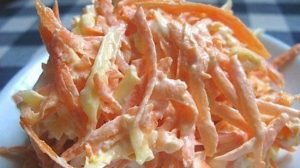 Salata usoara de Morcovi cu Usturoi – o sursa de vitamine pentru o silueta frumoasa