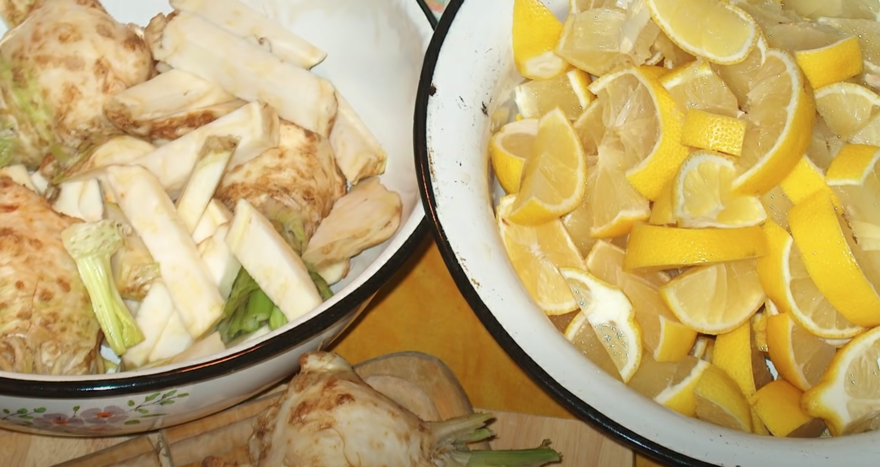 Băutura cu Țelină şi Lămâie topeşte grăsimea din jurul taliei şi scade riscul de îmbolnăvire