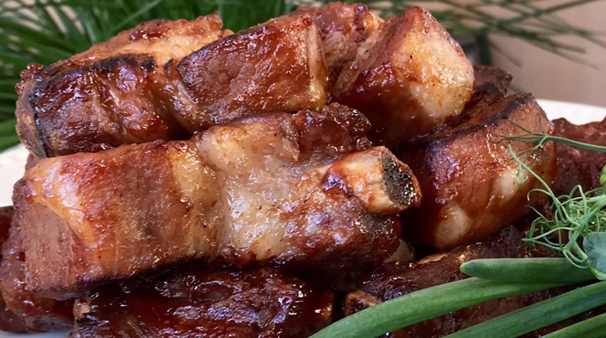 Costițe de porc la cuptor – atât de delicioase, încât nici nu zici că nu sunt făcute la gratar!