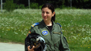 Suceveanca Simona Maierean, prima femeie-pilot de supersonic din România